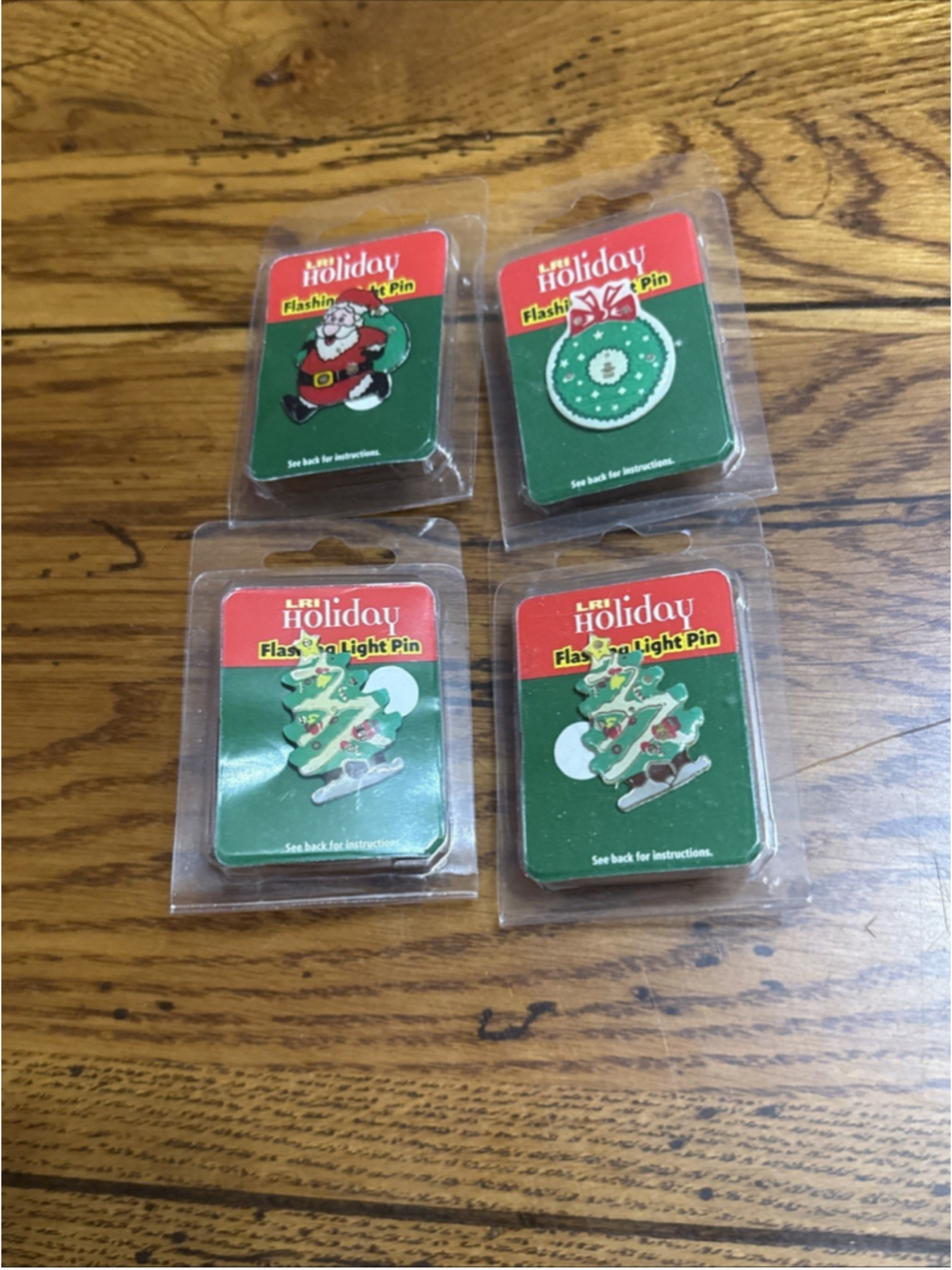 Flashlight Pin Lot 4 Christmas Vintage Santa, Tree, Wreath Holiday Brooch NEW